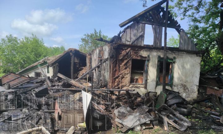 Два пожара за неделю произошло в Свердловске: горели хозпостройки