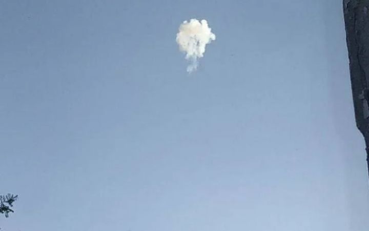Средства ПВО сбили над Луганском две ракеты HIMARS