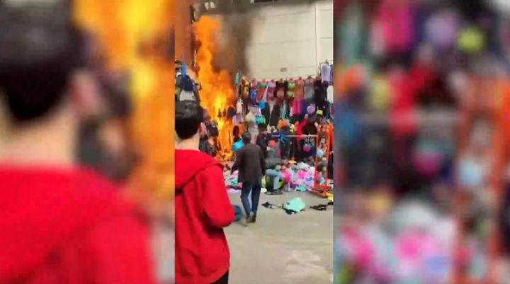 В Москве горит рынок «Садовод»