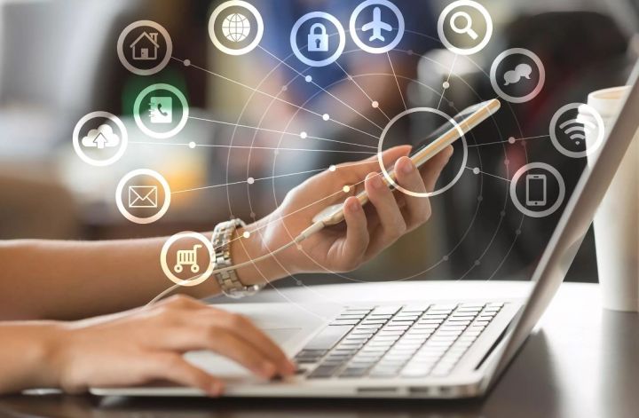 Некоторые районы ЛНР остались без интернета и связи: специалисты устраняют аварию