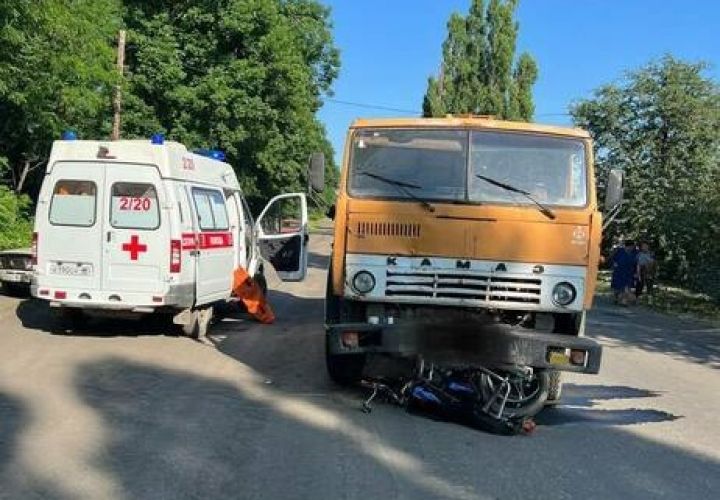 В Перевальском районе 14-летний подросток разбился на мопеде в результате ДТП