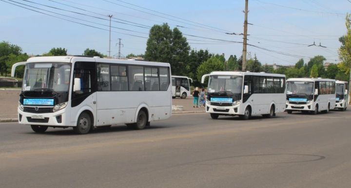 Новые комфортабельные автобусы вышли на улицы Алчевска