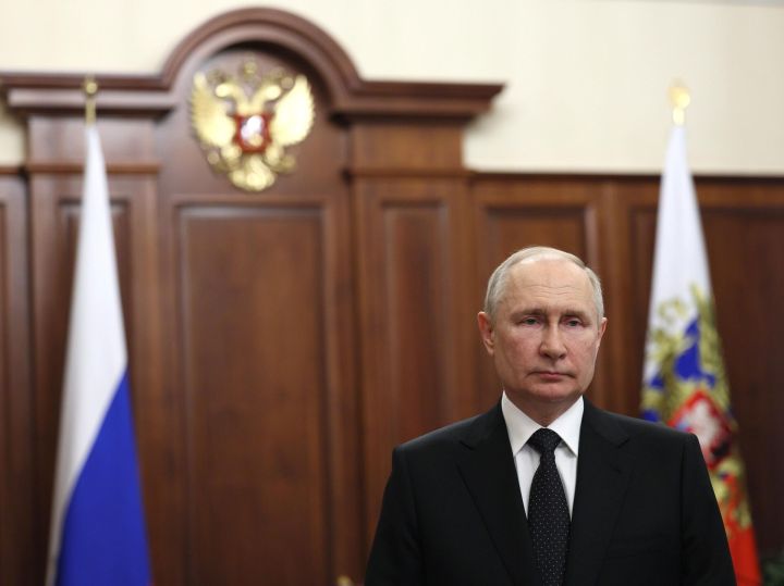 Путин: Судьба РФ решается сейчас, попытки расколоть единство - это удар в спину