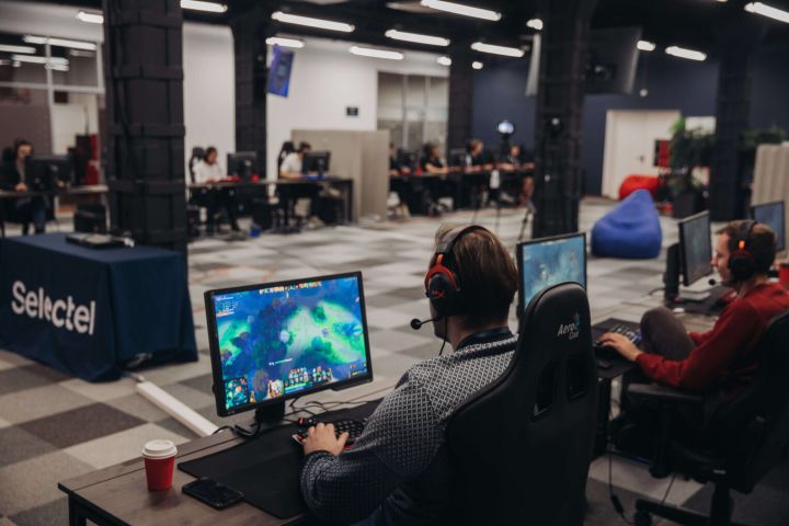 Киберспортсмены, вперёд: студенты из ЛНР приняли участие в матче по игре Dota 2