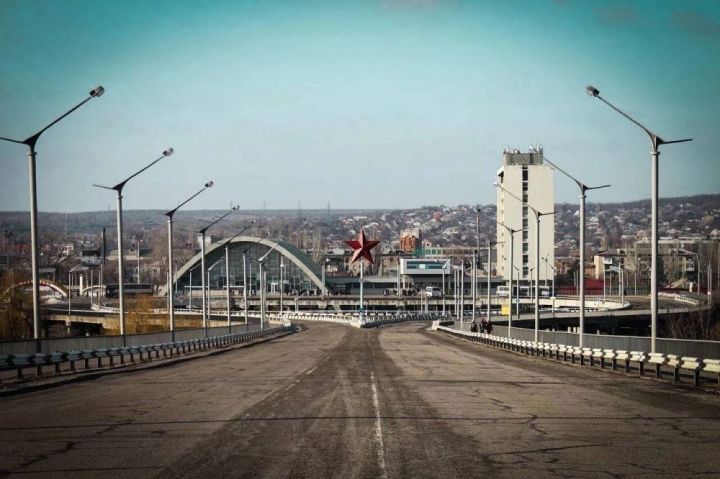 В Луганске ограничили движение авто в районе ж/д вокзала