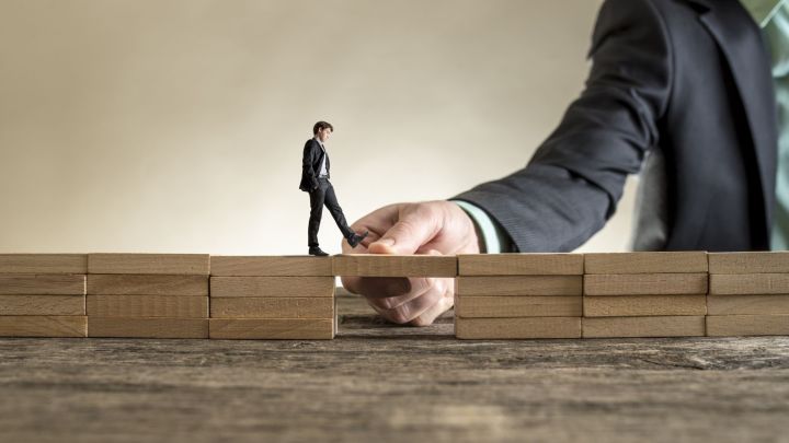 В ЛНР упростили порядок включения в реестр субъектов малого и среднего бизнеса