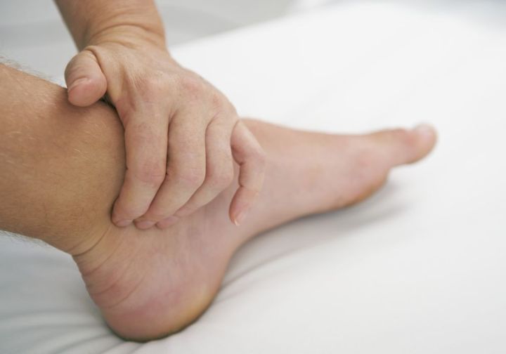 С заботой о себе: о чём свидетельствуют отёки и как с ними бороться