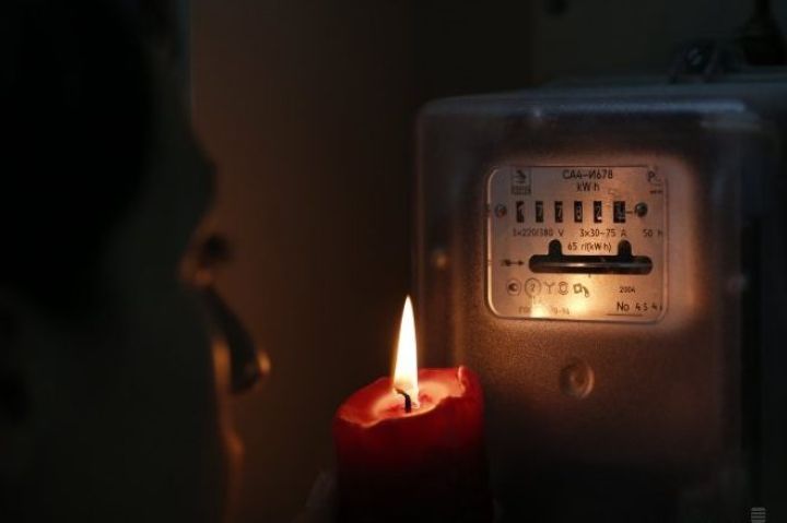 Непогода в ЛНР оставила без света более 34 тысяч абонентов