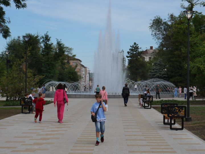 Луганчан призвали не купаться в обновлённых городских фонтанах