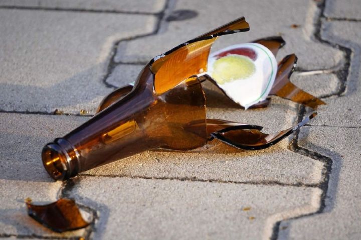 Бутылка вина или банка варенья: кто должен оплачивать разбитый товар в магазине