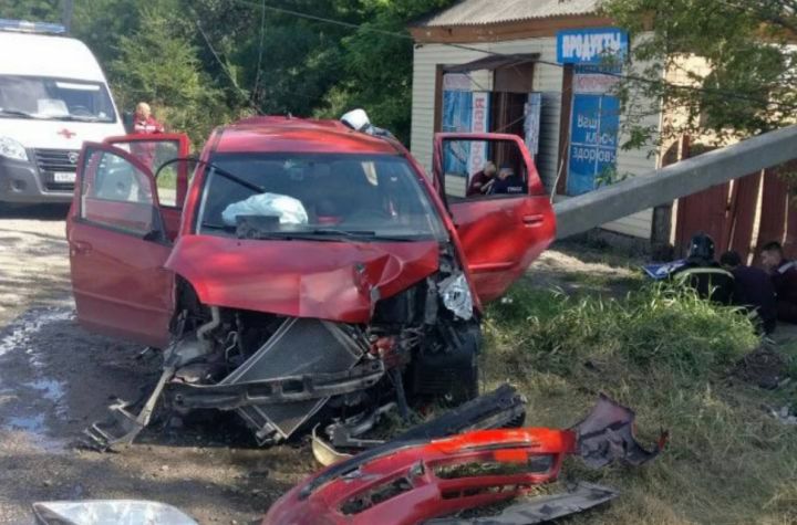 Не справился с управлением: в Лутугинском районе погиб 28-летний пассажир