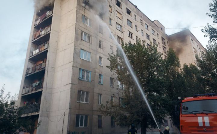 В одном из городе ЛНР загорелась многоэтажка: погибла женщина