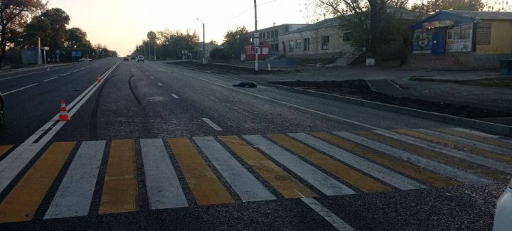 В Лутугинском районе неизвестный насмерть сбил пешехода и скрылся с места