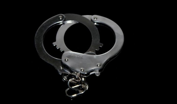 В Луганске задержали 17-летнего парня за кражу имущества из автомобилей