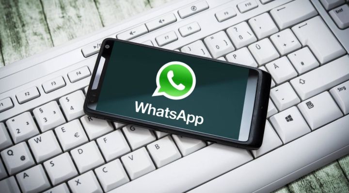 Мессенджер WhatsApp прекратит работу на старых смартфонах