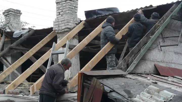 Глава ЛНР поручил оценить объем восстановительных работ в Краснодоне после обстрела ВСУ