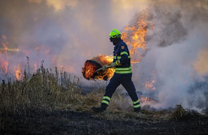 Будьте осторожны: штормовое предупреждение объявили в ЛНР на 29 сентября