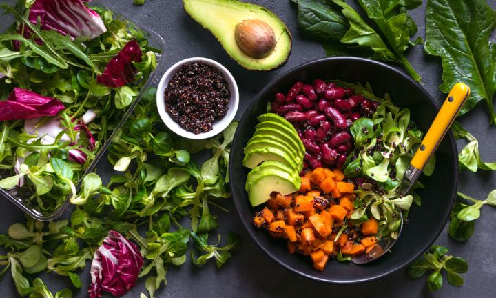 Роспотребнадзор рассказал, какие плюсы и минусы есть в вегетарианстве