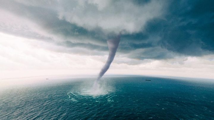 Синоптики прогнозируют в Сочи смерчи над морем 2-3 октября