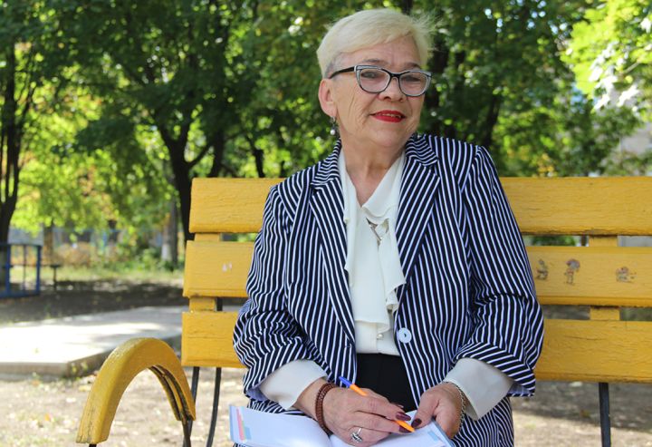 Дети – моя материнская любовь: о педагоге из Суходолиска с 55-летним стажем