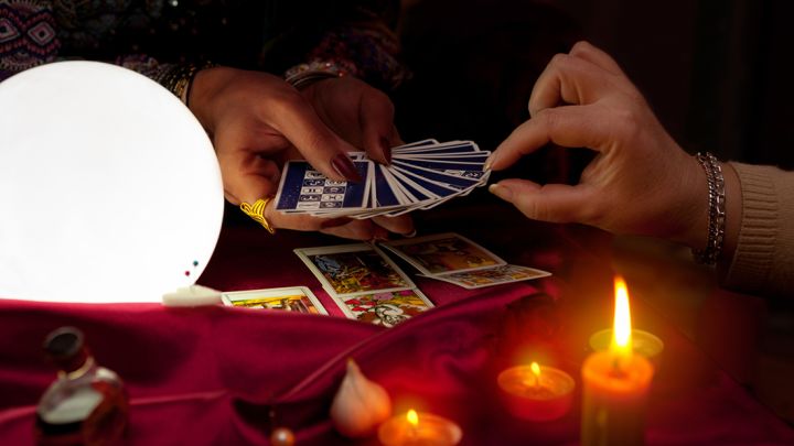 Мастер Маргарита представила расклад на будущее Свердловска: что ведунья пророчит городу?