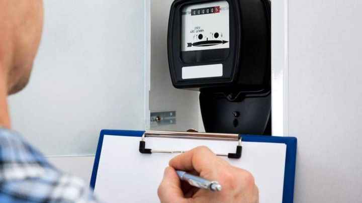 С 20 числа передаём показания за свет в адрес «Энергосбыта Луганск»: как это сделать, не выходя из дома?