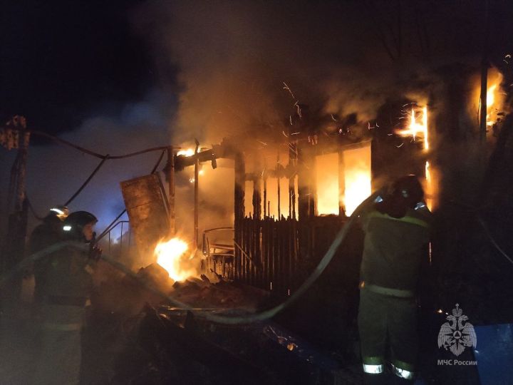 В одном из городов ЛНР едва не сгорел продуктовый магазин