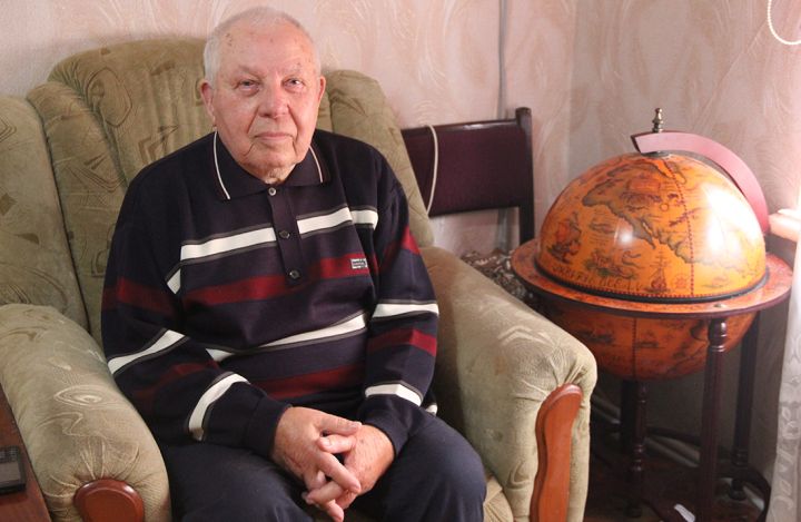 За рулем уже 50 лет: история жизни жителя Краснодона Михаила Боркина