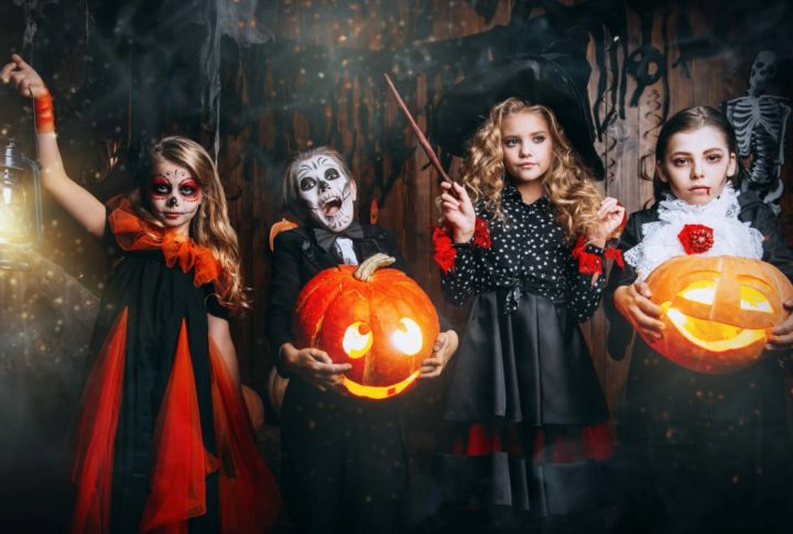 Отмена западных ценностей: чем хотят заменить Хеллоуин в России?