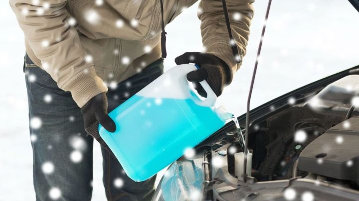 Как автовладельцам выбрать качественную и безопасную «незамерзайку»