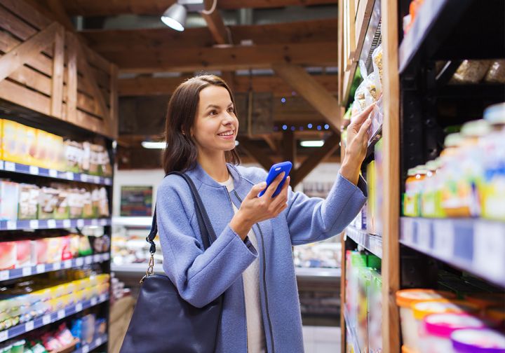 Запрещено фотографировать и входить в торговый зал с коляской: как в ЛНР магазин нарушает права покупателей