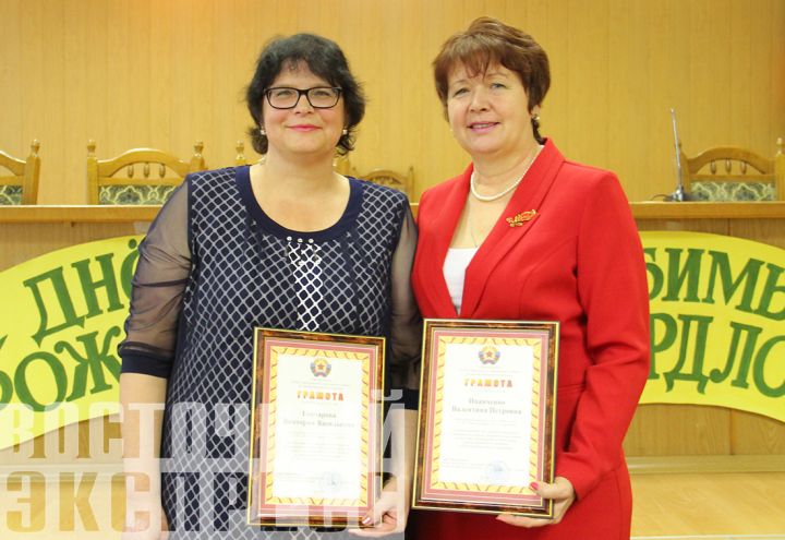 Лучшие из лучших: свердловчан поздравили с Днём города