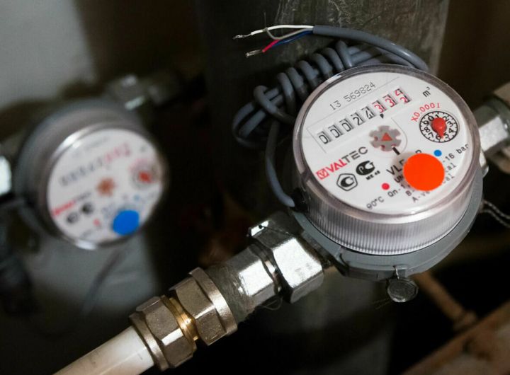 В «Луганскводе» напомнили о возможности передачи показаний водомеров через СМС