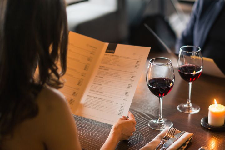 Миф или реальность? В России создано уникальное вино, которое снижает вес