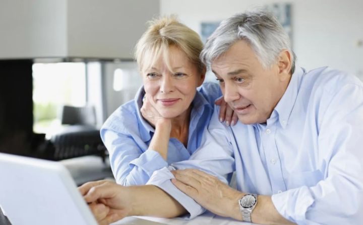 С 2026 года начнётся проактивное информирование россиян о статусе «предпенсионер»: что это значит для жителей ЛНР