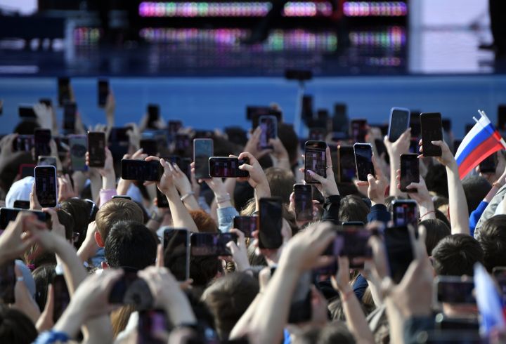 Чуть больше двух лет и в утилизацию: стало известно, сколько телефон «проживет» после покупки