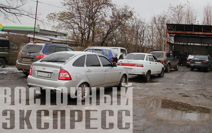 Свердловчане начали менять резину на зимнюю: ажиотажа на СТО нет