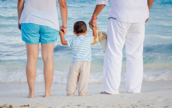 Давать стимул: родившим до 25 лет в России предложили выплачивать пособие