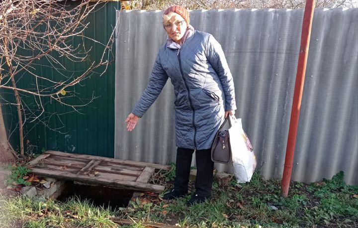Моемся дождевой водой и утопаем в нечистотах: с какими проблемами столкнулись жители Краснодона