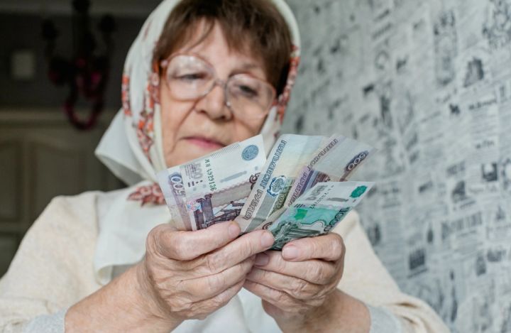 Достойная жизнь на пенсии: во сколько её оценили российские граждане?