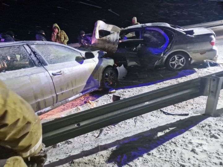 Очередное масштабное ДТП произошло в ЛНР: два человека погибли, пять - пострадали