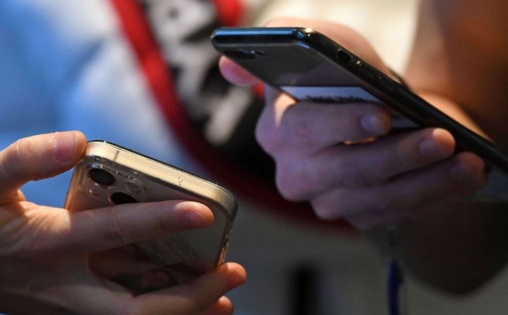 Минцифры разъяснило, как абонентам МКС настроить мобильный интернет на Android и iOS