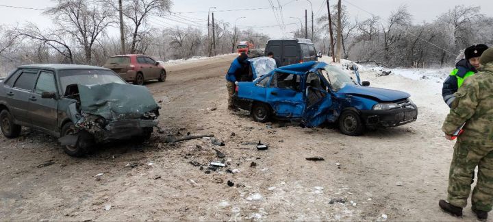 Выехал на встречку и протаранил авто: в Краснодонском районе произошло смертельное ДТП