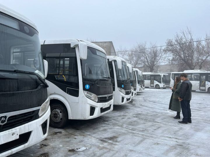 Долой старые автобусы: в одном из городов ЛНР начали замену транспортного парка
