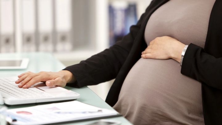 Декретные выплаты в 2024 году: что изменится для молодых мам в ЛНР с 1 января?