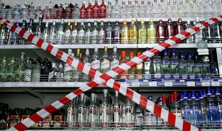 Нет лицензии - нет реализации: в ЛНР с 1 января не все магазины смогут продавать алкоголь