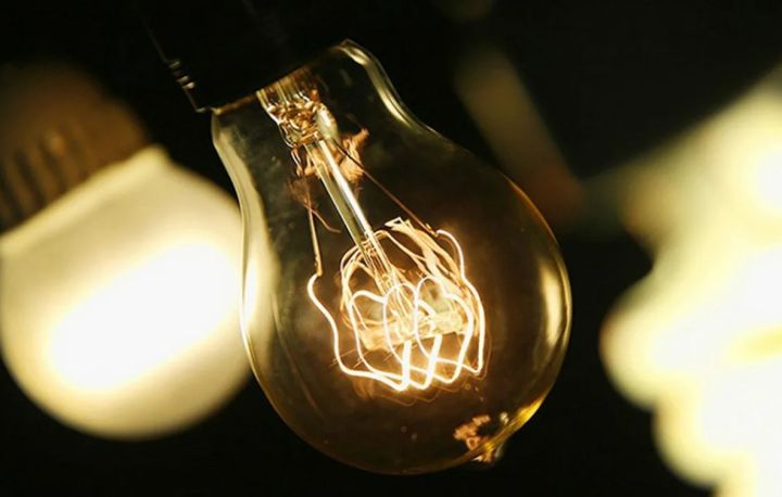 Почти две недели: в результате непогоды без света остаются около 9 тысяч жителей ЛНР