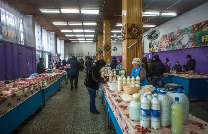 Как в праздничные дни будет работать свердловский рынок?