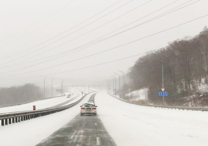 Результаты снегопада устранены: трасса Волгоград-Луганск открыта, автовокзалы ЛНР работают штатно