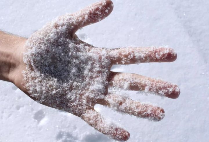 В ЛНР пришли сильные морозы: свердловский травматолог рассказал о всех «можно» и «нельзя» при обморожении